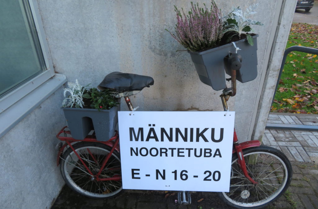 Männiku noortetuba on avatud E-N kl 16-20